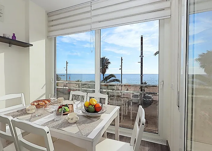 Апартаменты Diamond Sea View *